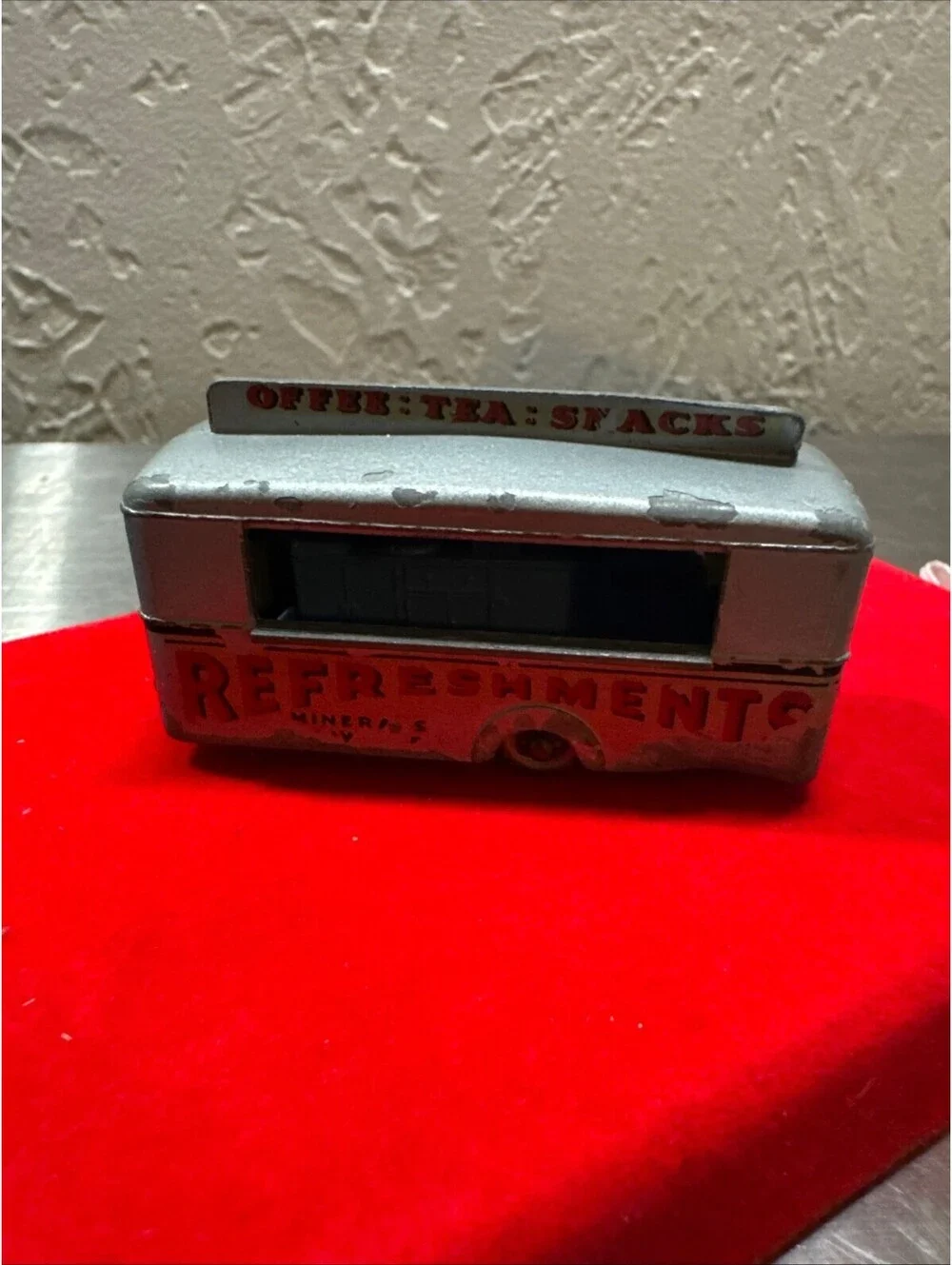 Vintage Lesney Refreshments Food Truck Matchbox No. 74 Canteen Trailer